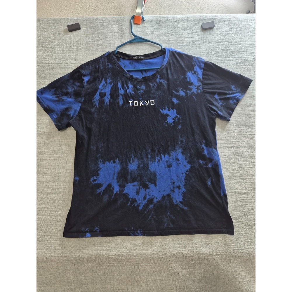 Romwe Tokyo T-Shirt Mens Large Blue Black Tie Dye Embroidered Logo Outdoor Retro